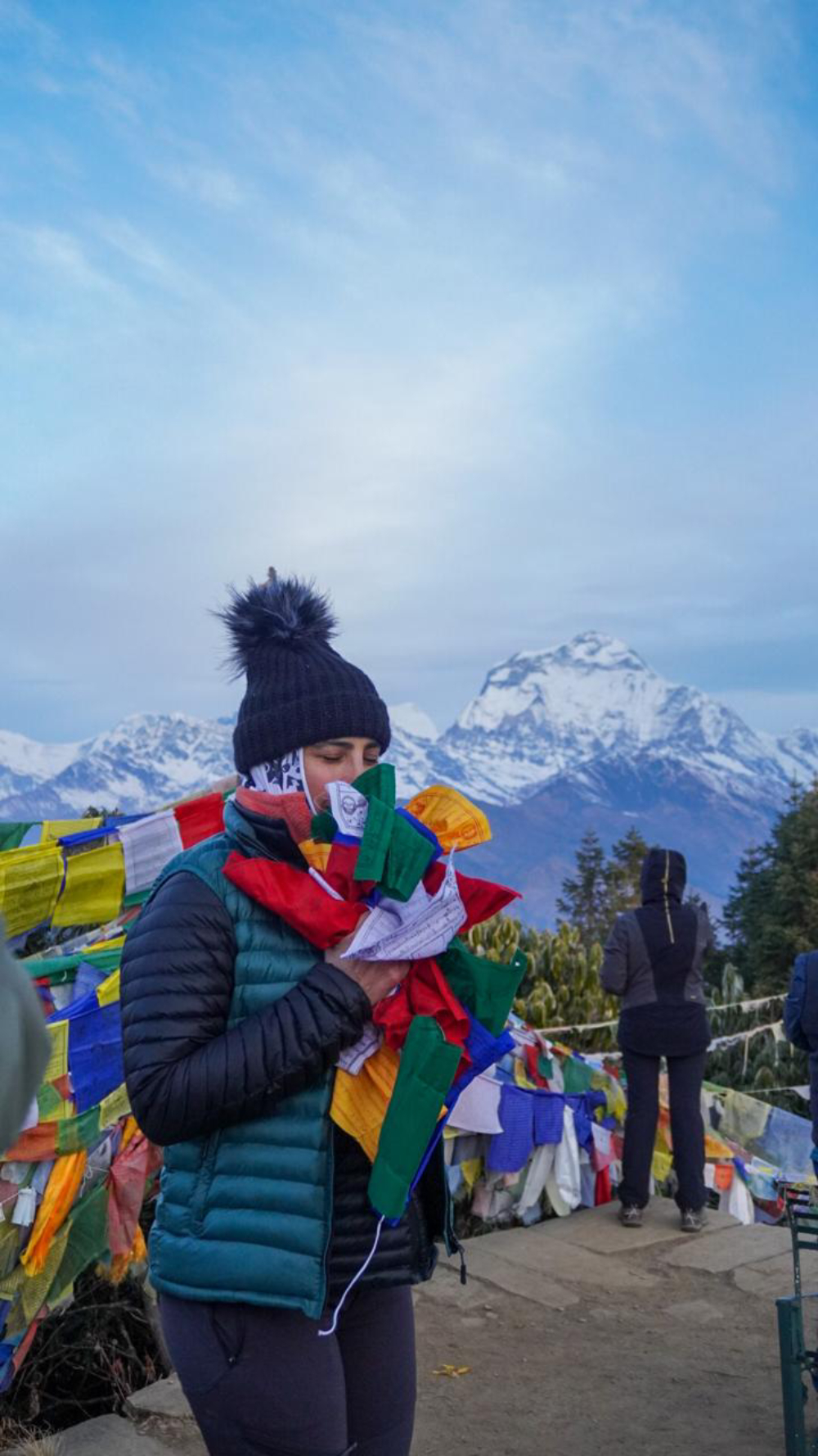 Elh Traveller In The Himalayas Praying Immersing